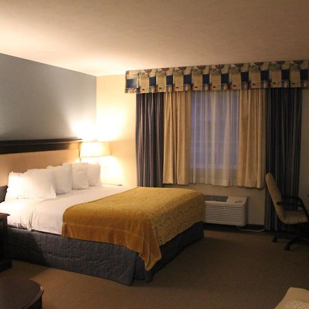 Green Acres Hotel Pittsfield 部屋 写真