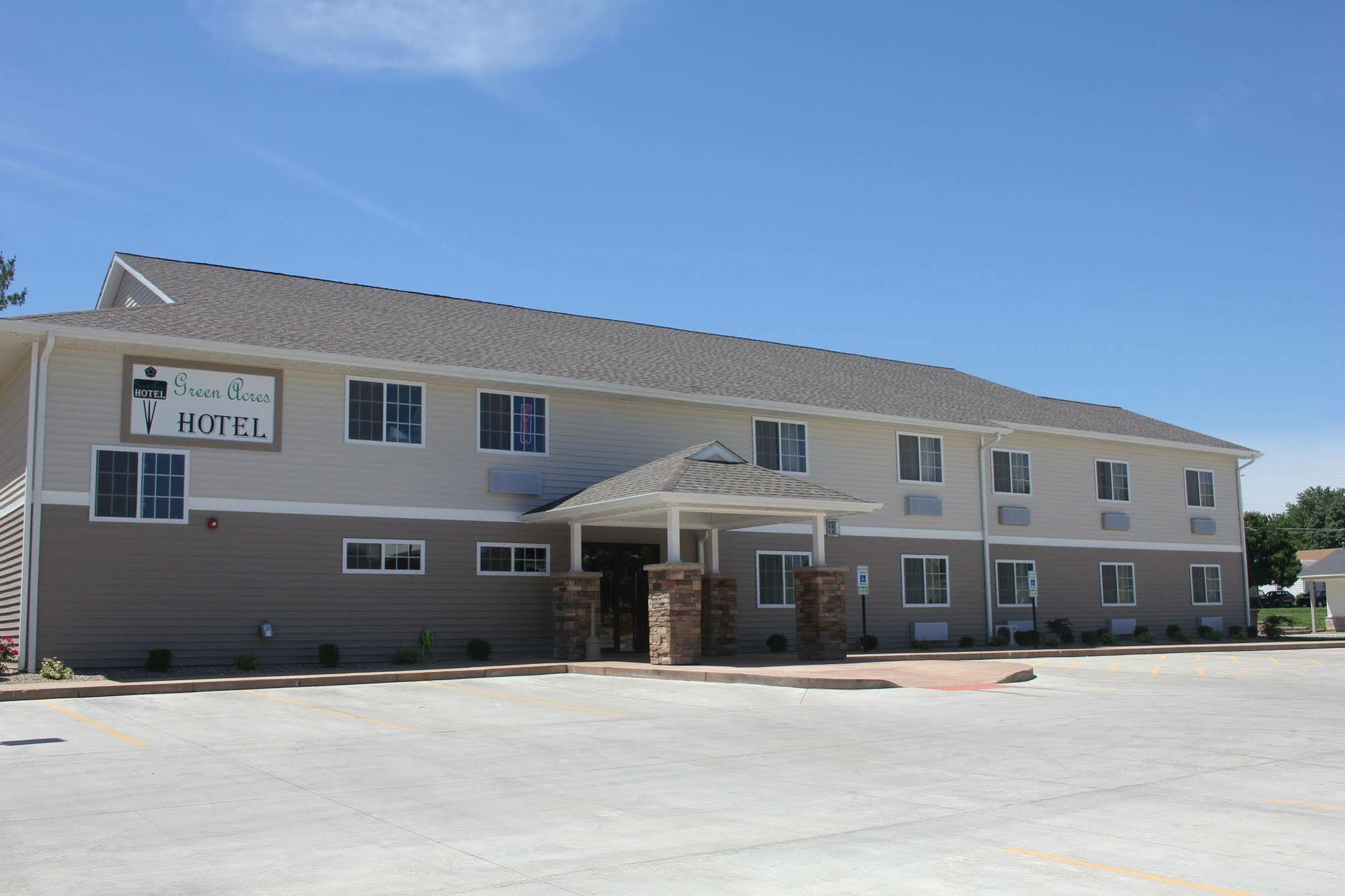 Green Acres Hotel Pittsfield エクステリア 写真